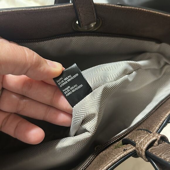 DELUXITY Large Brown Vegan Leather Tote - Picture 9 of 10